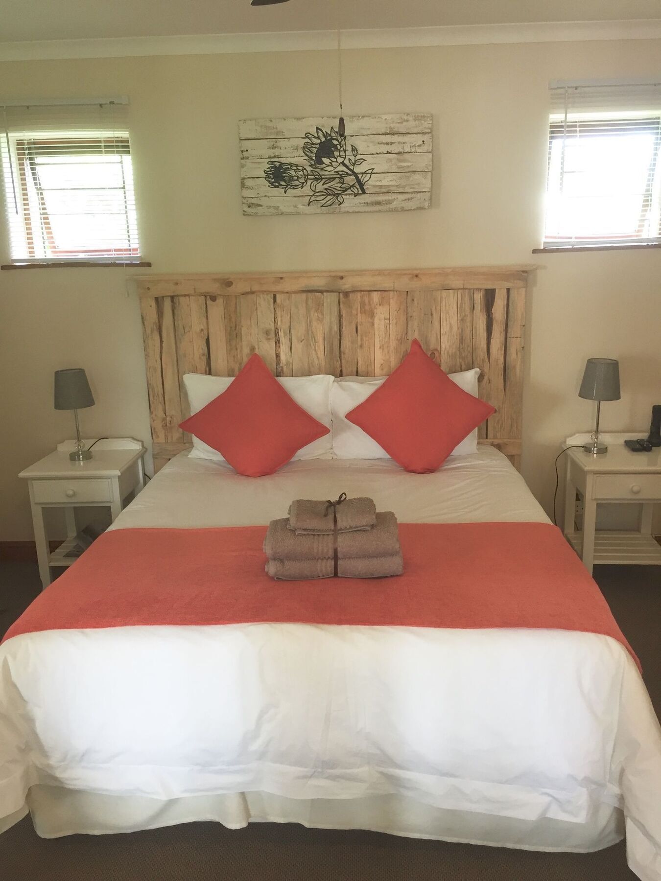The Village Lodge Stormsrivier Eksteriør billede