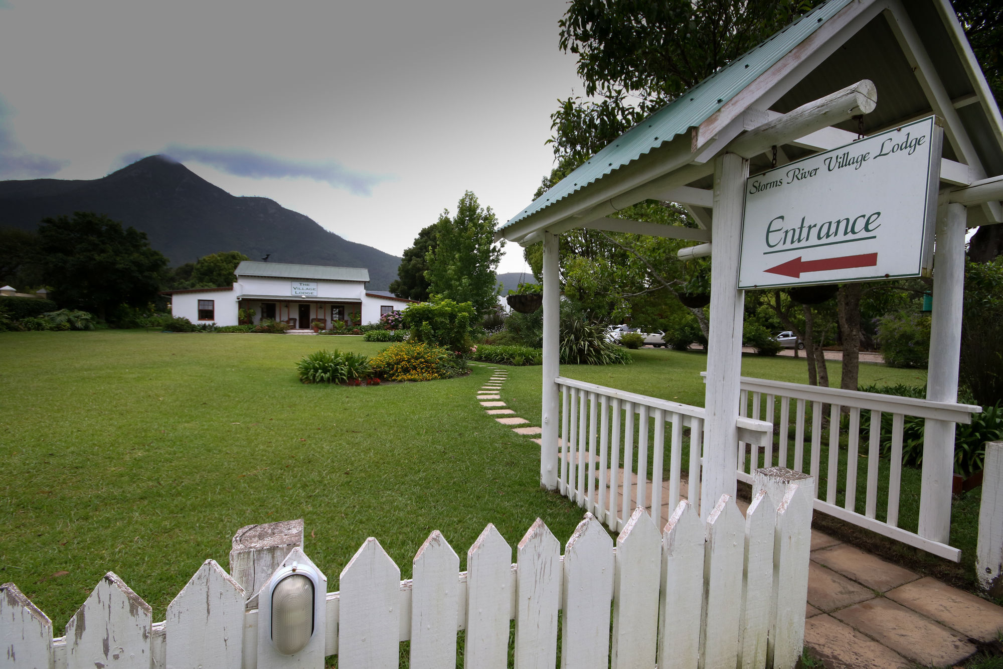 The Village Lodge Stormsrivier Eksteriør billede