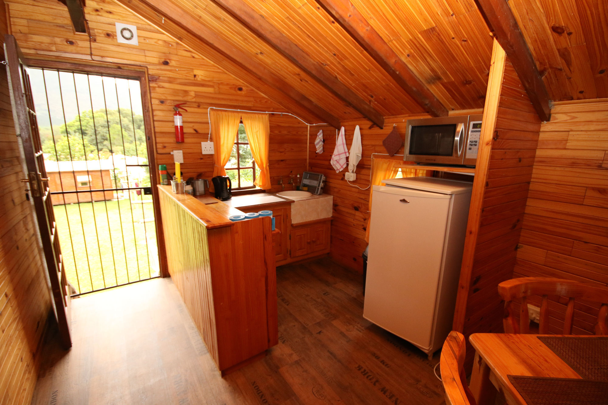 The Village Lodge Stormsrivier Eksteriør billede